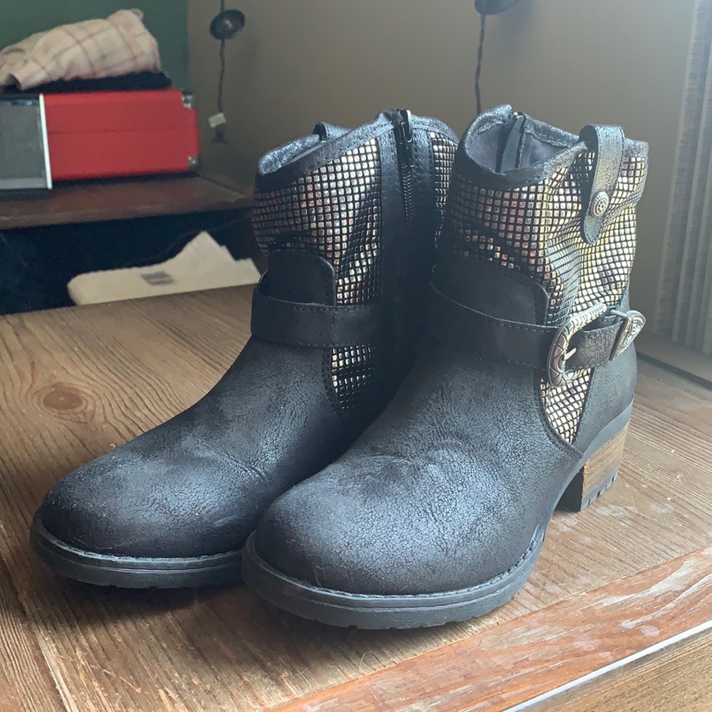 Silver & Black Motorcycle Style Boots
